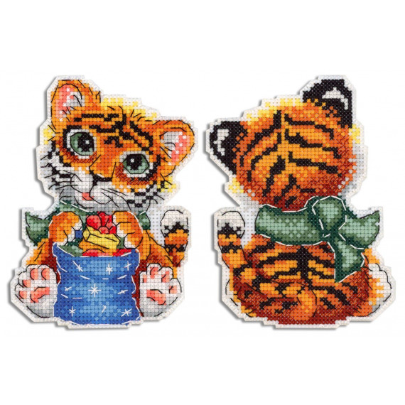 Набор на пластиковой канве "Ёлочная игрушка. Тигрёнок"